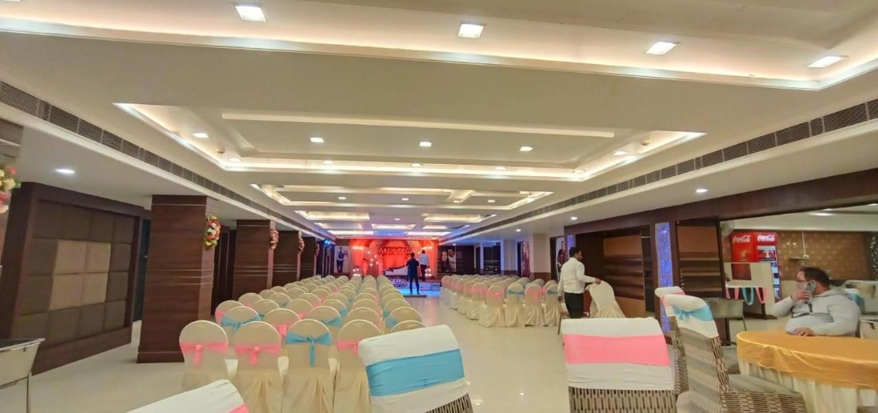 Puja Residency Hotell Varanasi Eksteriør bilde