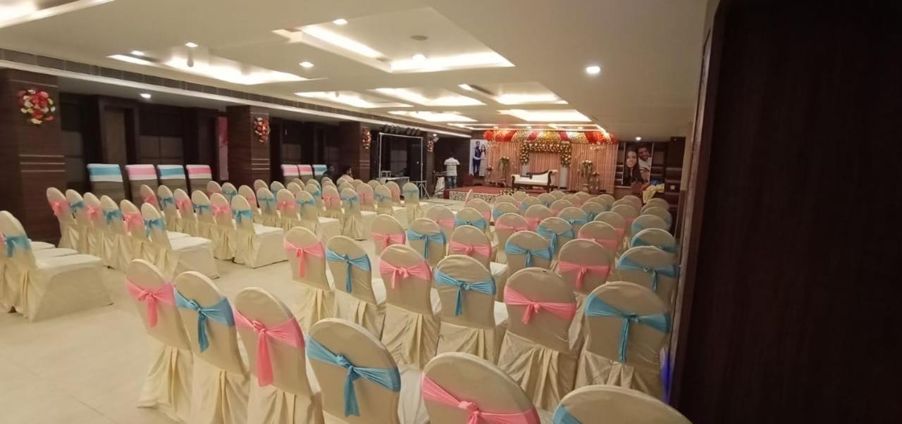 Puja Residency Hotell Varanasi Eksteriør bilde