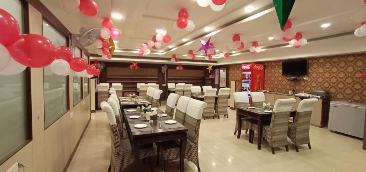 Puja Residency Hotell Varanasi Eksteriør bilde