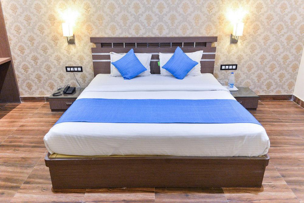 Puja Residency Hotell Varanasi Eksteriør bilde