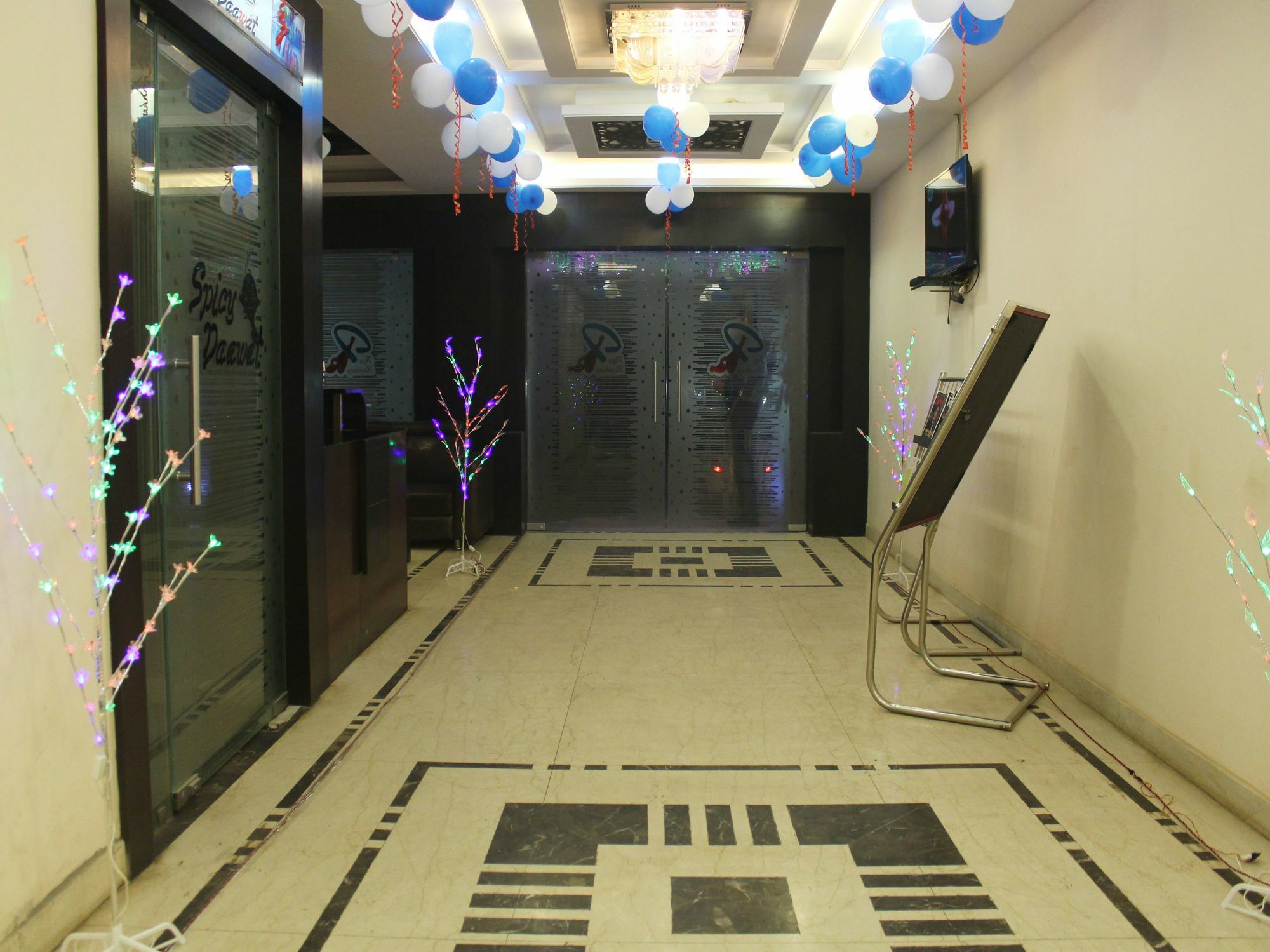 Puja Residency Hotell Varanasi Eksteriør bilde
