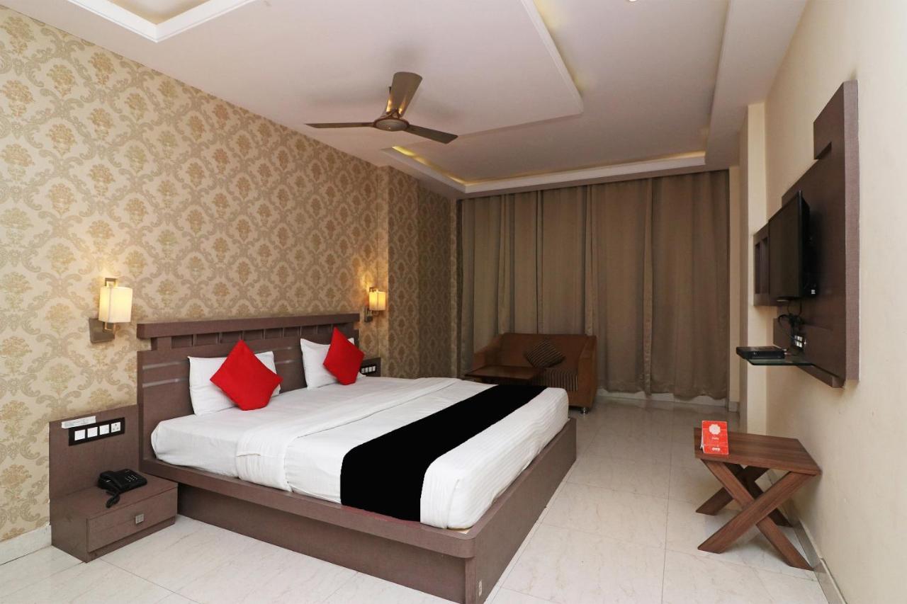 Puja Residency Hotell Varanasi Eksteriør bilde