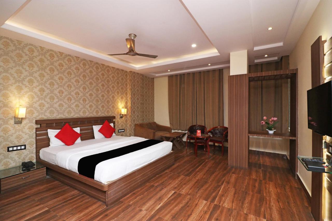 Puja Residency Hotell Varanasi Eksteriør bilde