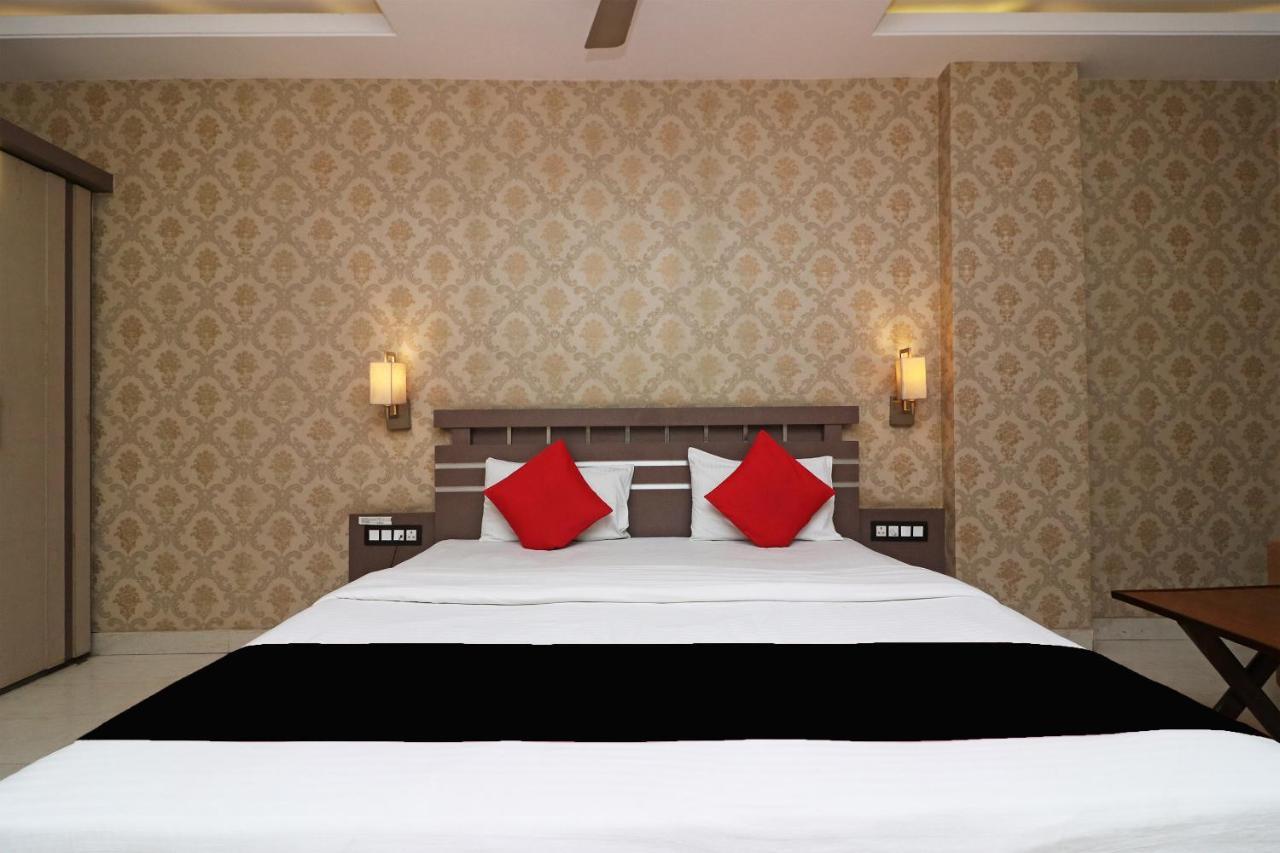 Puja Residency Hotell Varanasi Eksteriør bilde