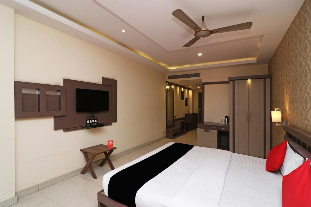 Puja Residency Hotell Varanasi Eksteriør bilde